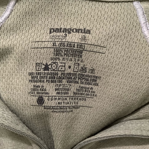 Patagonia Quarter Zip Long Sleeve Shirts - Picture 4 of 5